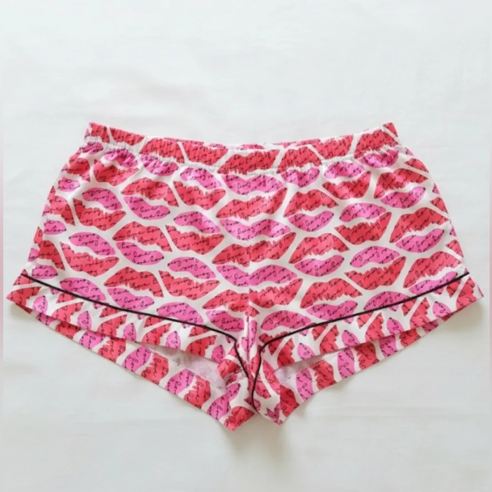 Victoria’s Secret Satin Kiss Print Pajama Shorts - Love Script Size XL